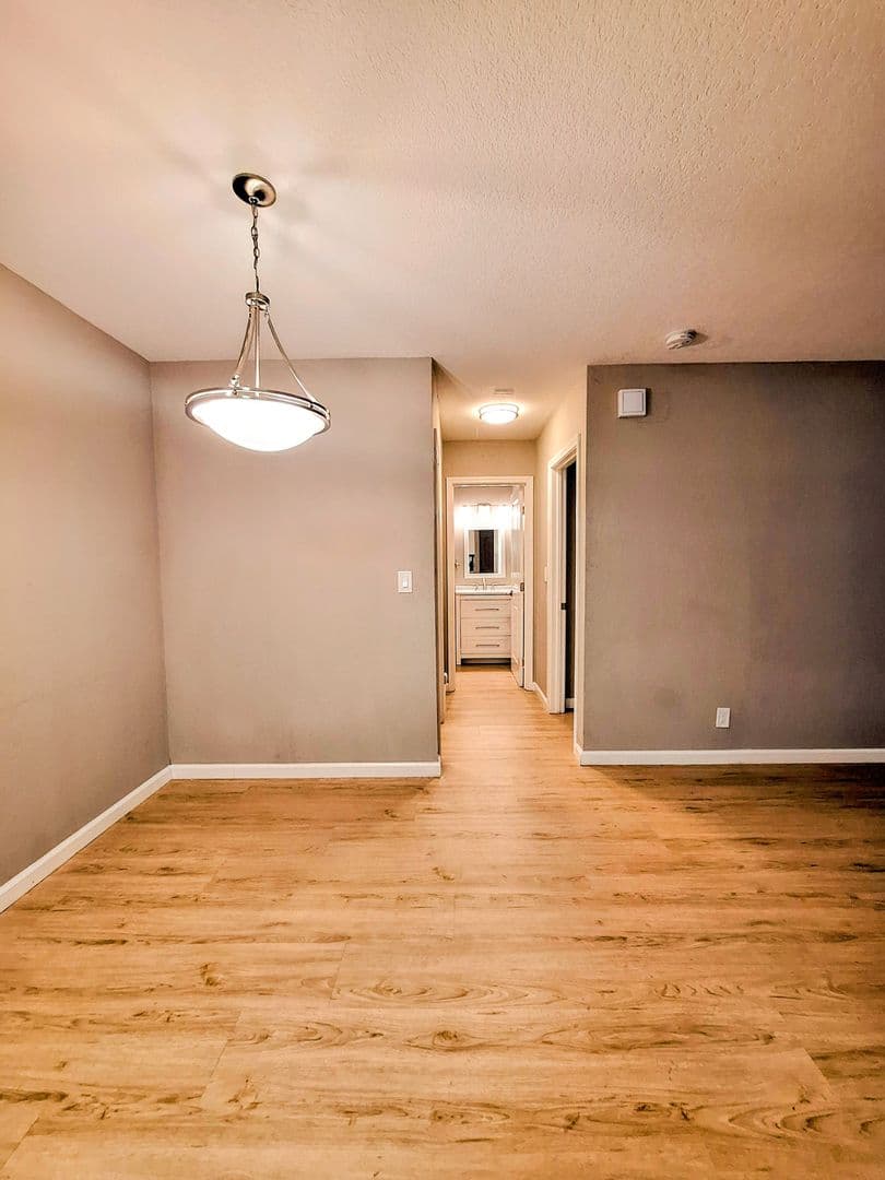 San Jose Condo: 5332 Monterey Rd #7