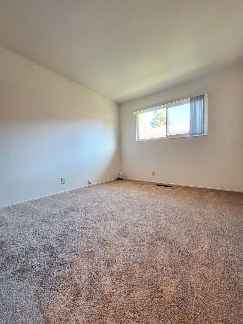 Santa Clara Apartment: 3478 & 3482 Angelina Dr