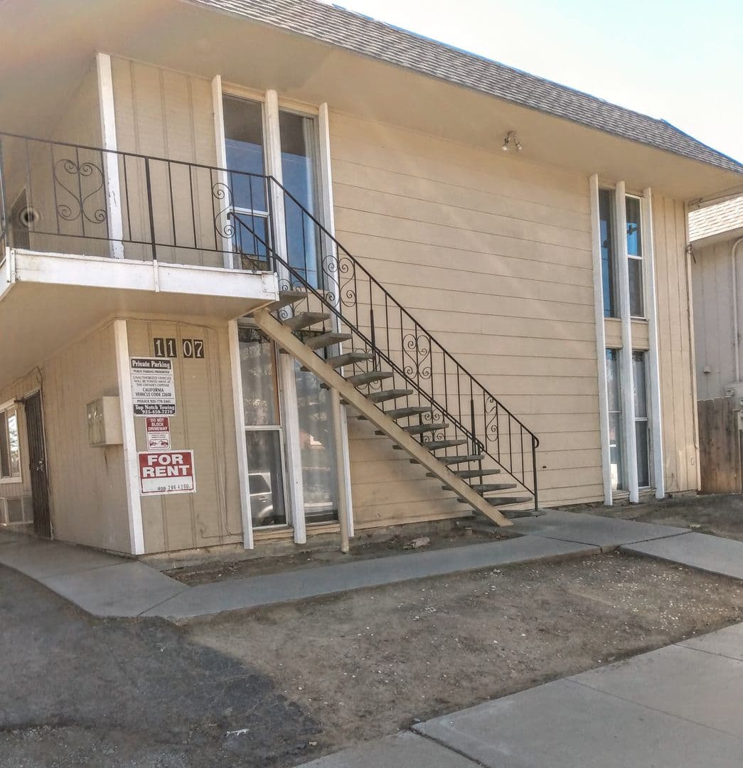 Antioch Apartment: 1107 W. 4th St #2