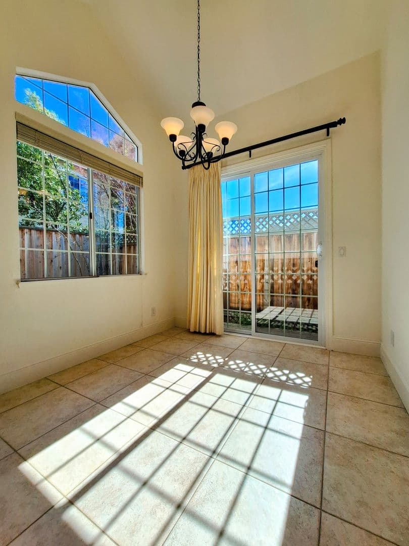 Redwood City House: 802 Schooner Bay Dr