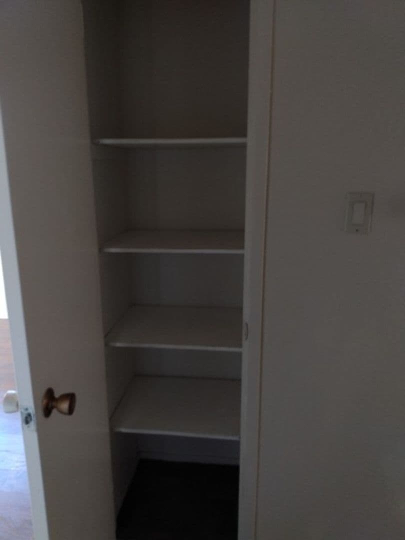 Antioch Apartment: 1107 W. 4th St #2