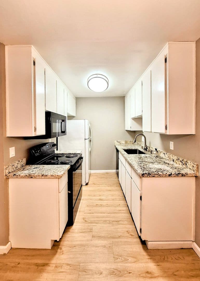 San Jose Condo: 5332 Monterey Rd #7