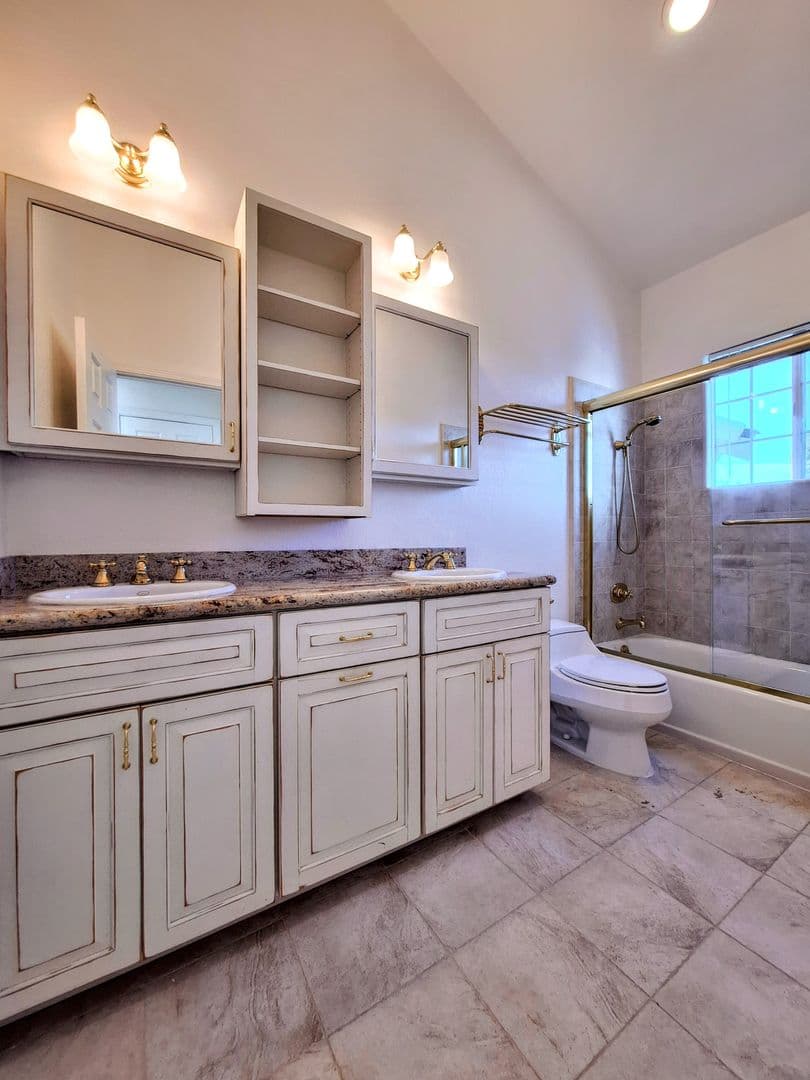 Redwood City House: 802 Schooner Bay Dr
