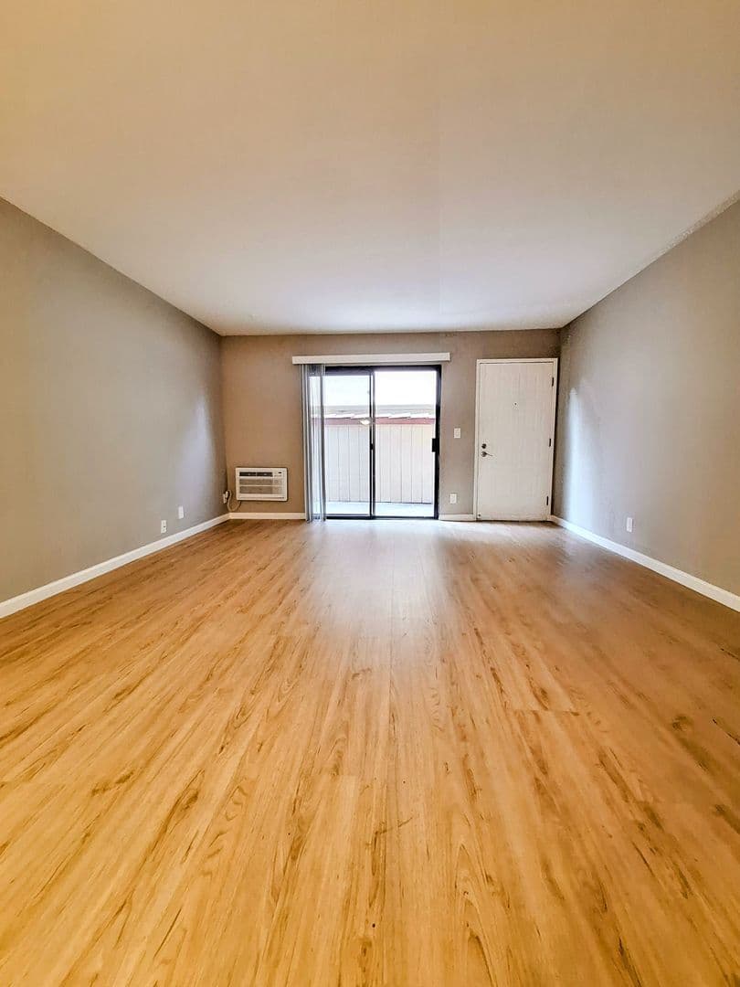 San Jose Condo: 5332 Monterey Rd #7