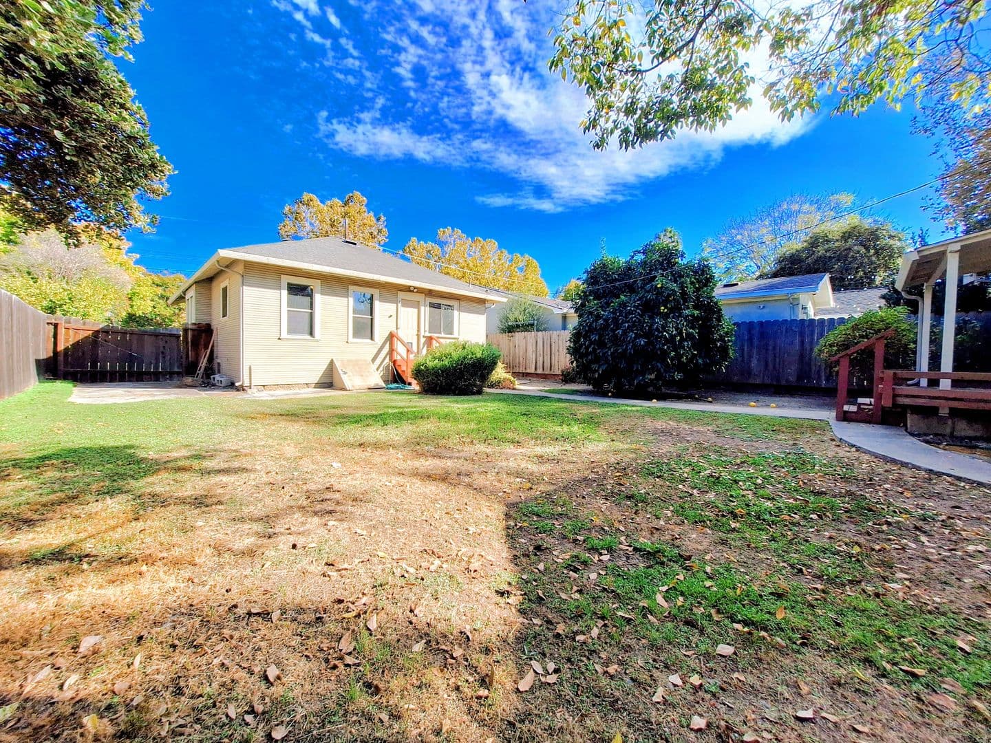 San Jose Apartment: 95 & 95 1/2 N. Buena Vista Ave