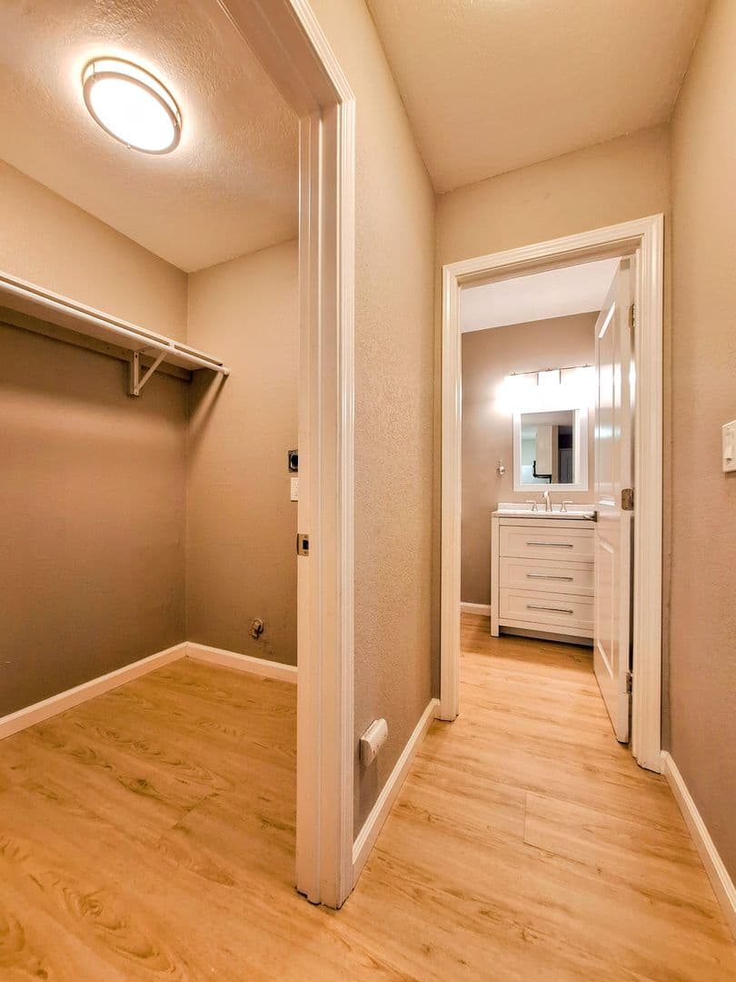 San Jose Condo: 5332 Monterey Rd #7