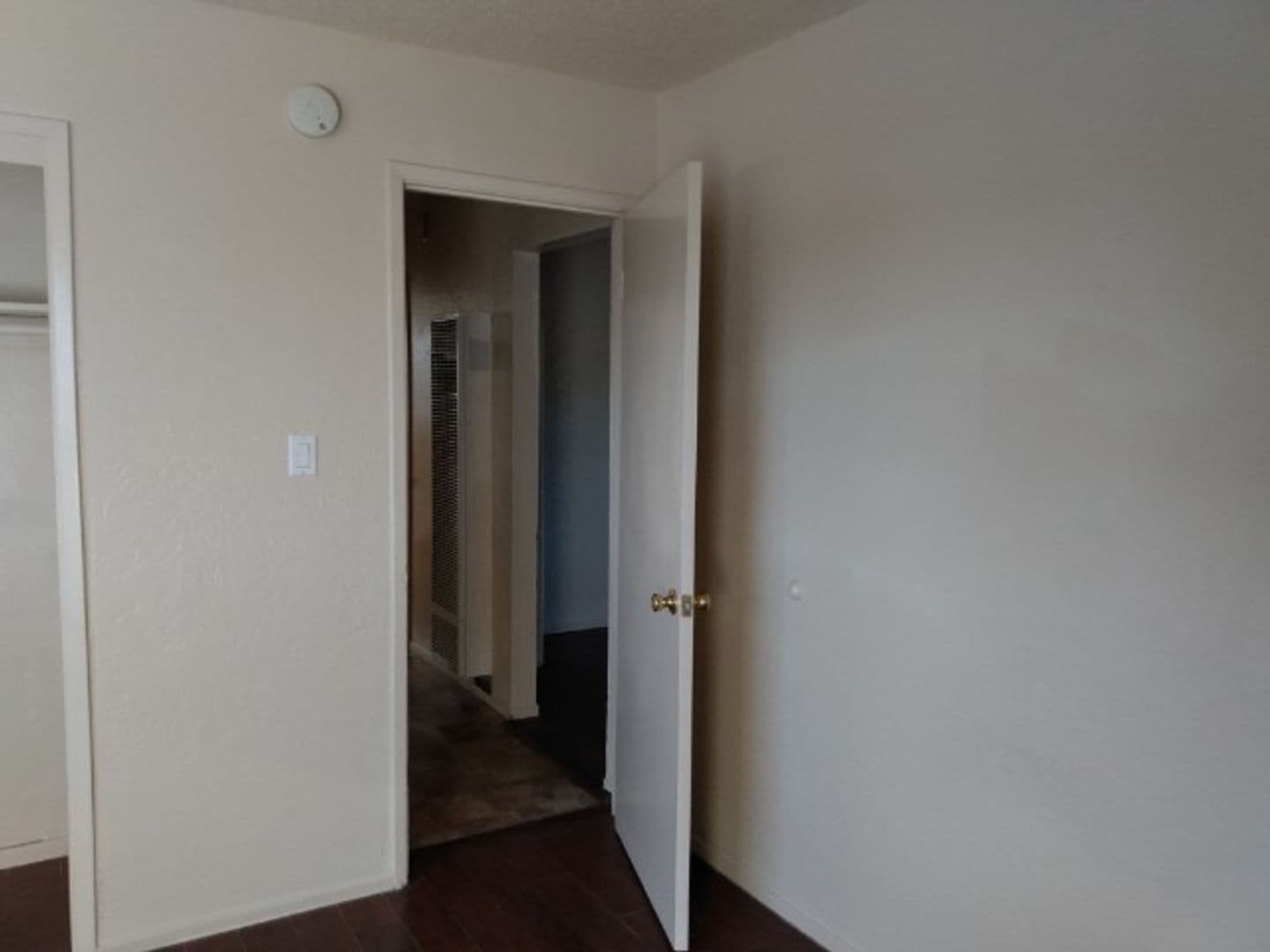 Antioch Apartment: 1107 W. 4th St #2