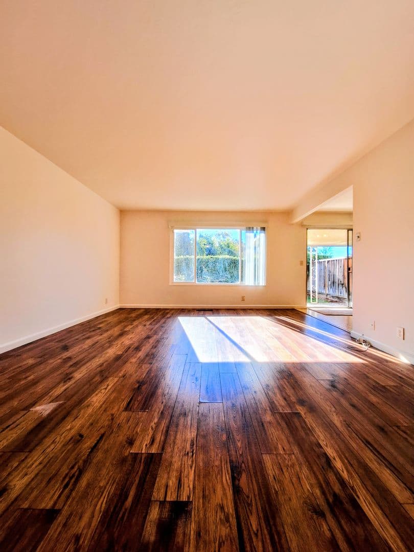 Santa Clara Apartment: 3478 & 3482 Angelina Dr