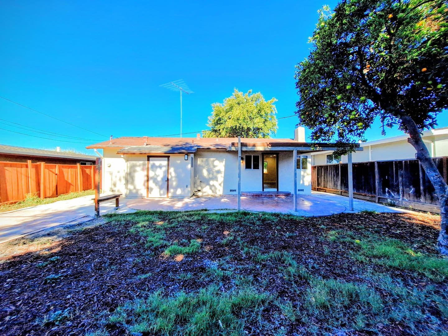 San Jose House: 3354 Mt. Logan Dr