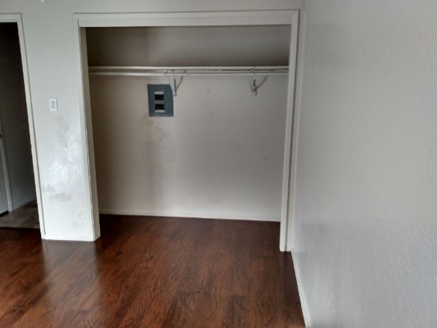 Antioch Apartment: 1107 W. 4th St #2