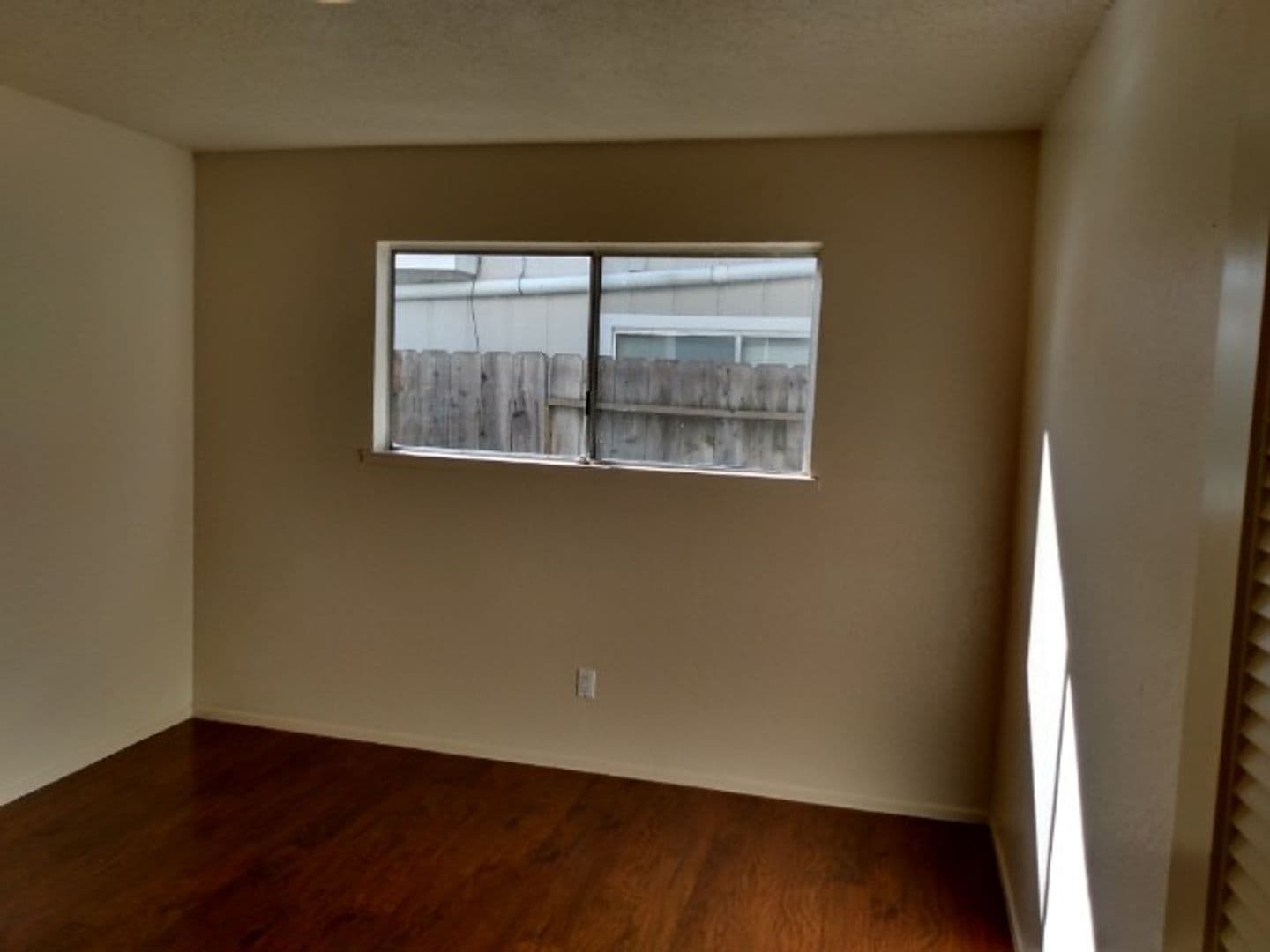 Antioch Apartment: 1107 W. 4th St #2