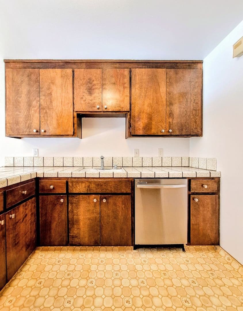 Santa Clara Apartment: 3478 & 3482 Angelina Dr