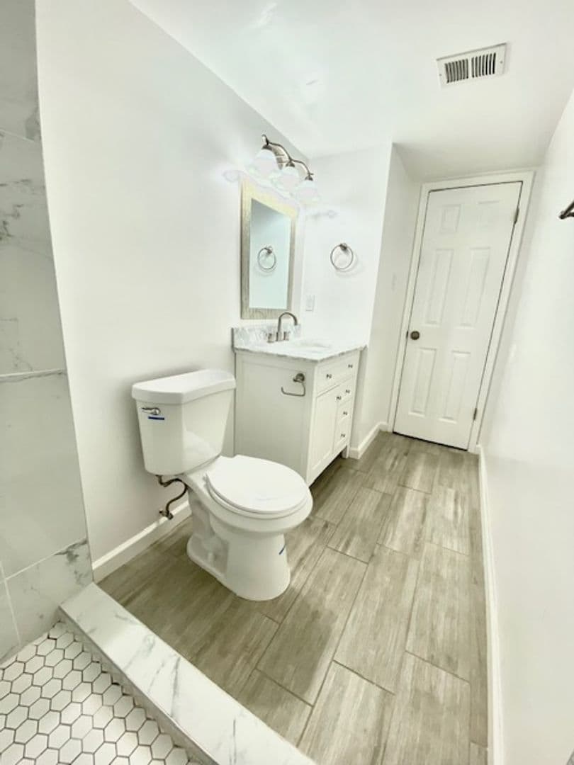 Phoenix Apartment: 9836 N Central Avenue
