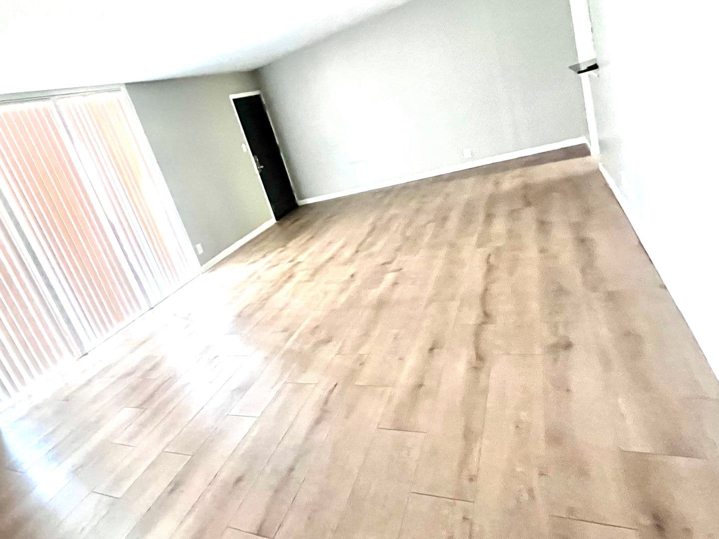 Phoenix Apartment: 9836 N Central Avenue