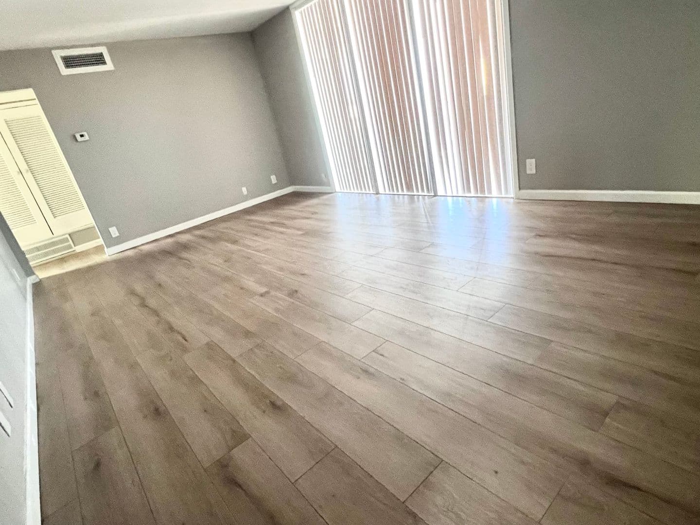 Phoenix Apartment: 9836 N Central Avenue