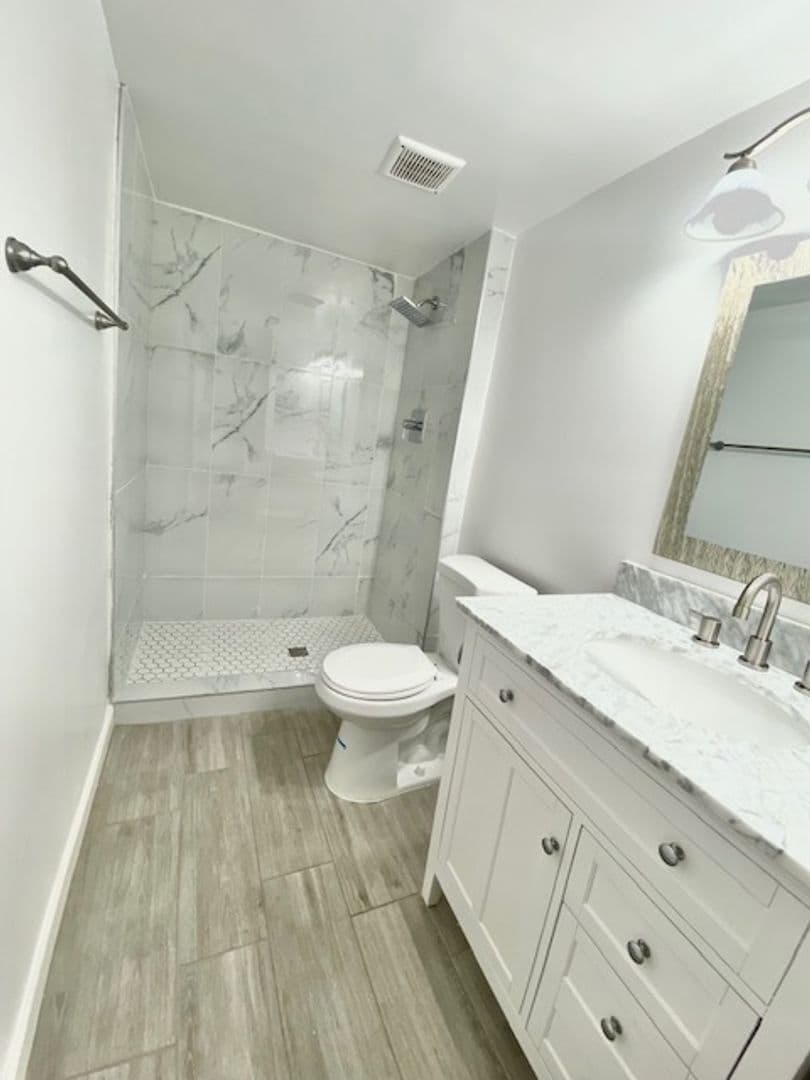 Phoenix Apartment: 9836 N Central Avenue