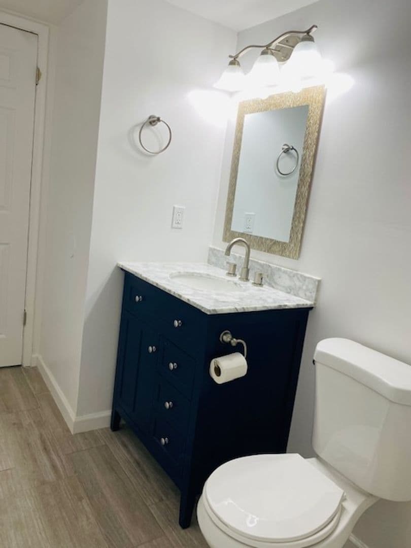 Phoenix Apartment: 9836 N Central Avenue