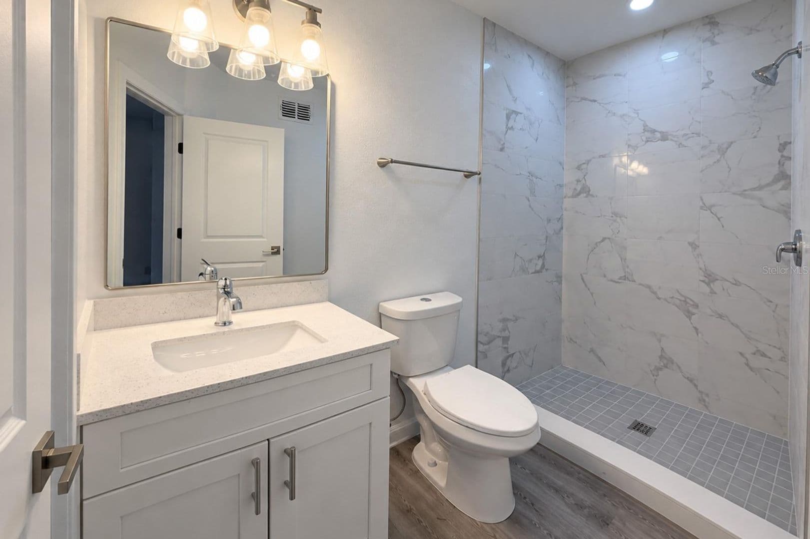 DAYTONA BEACH House: 1701 TALLAHASSEE DRIVE
