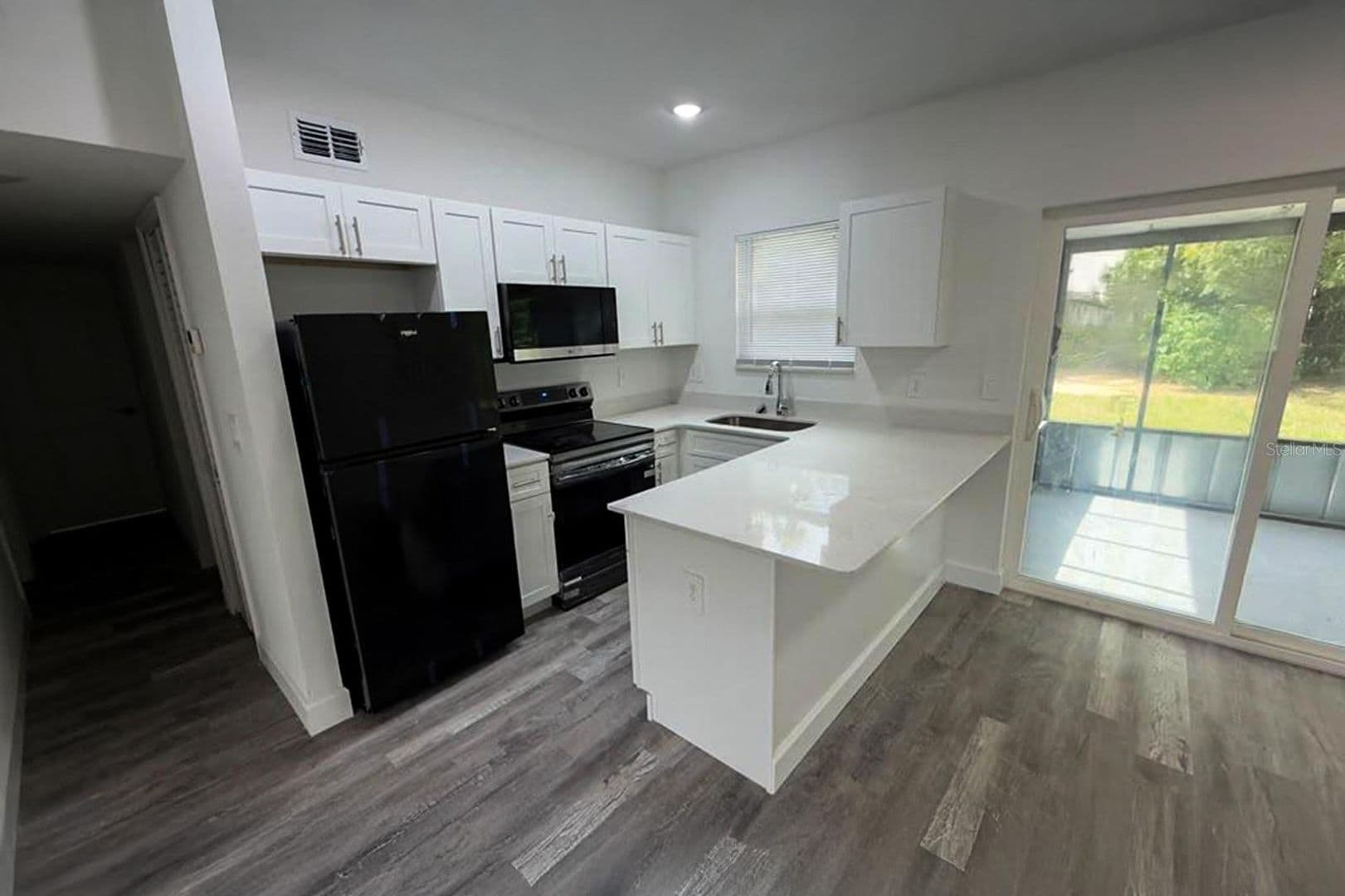 DAYTONA BEACH House: 1701 TALLAHASSEE DRIVE