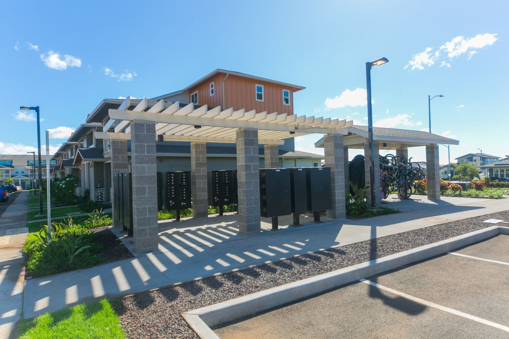 Ewa Beach House: 91-3525 Kauluakoko St.
