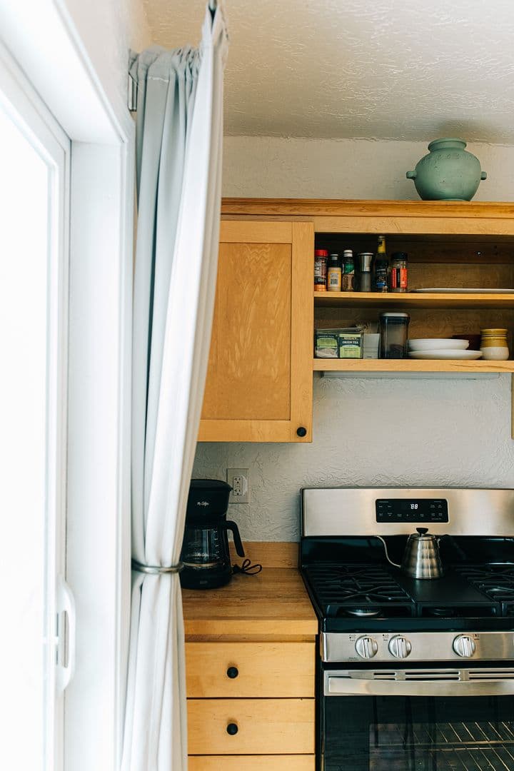 Madison Apartment: 723 Jenifer Street