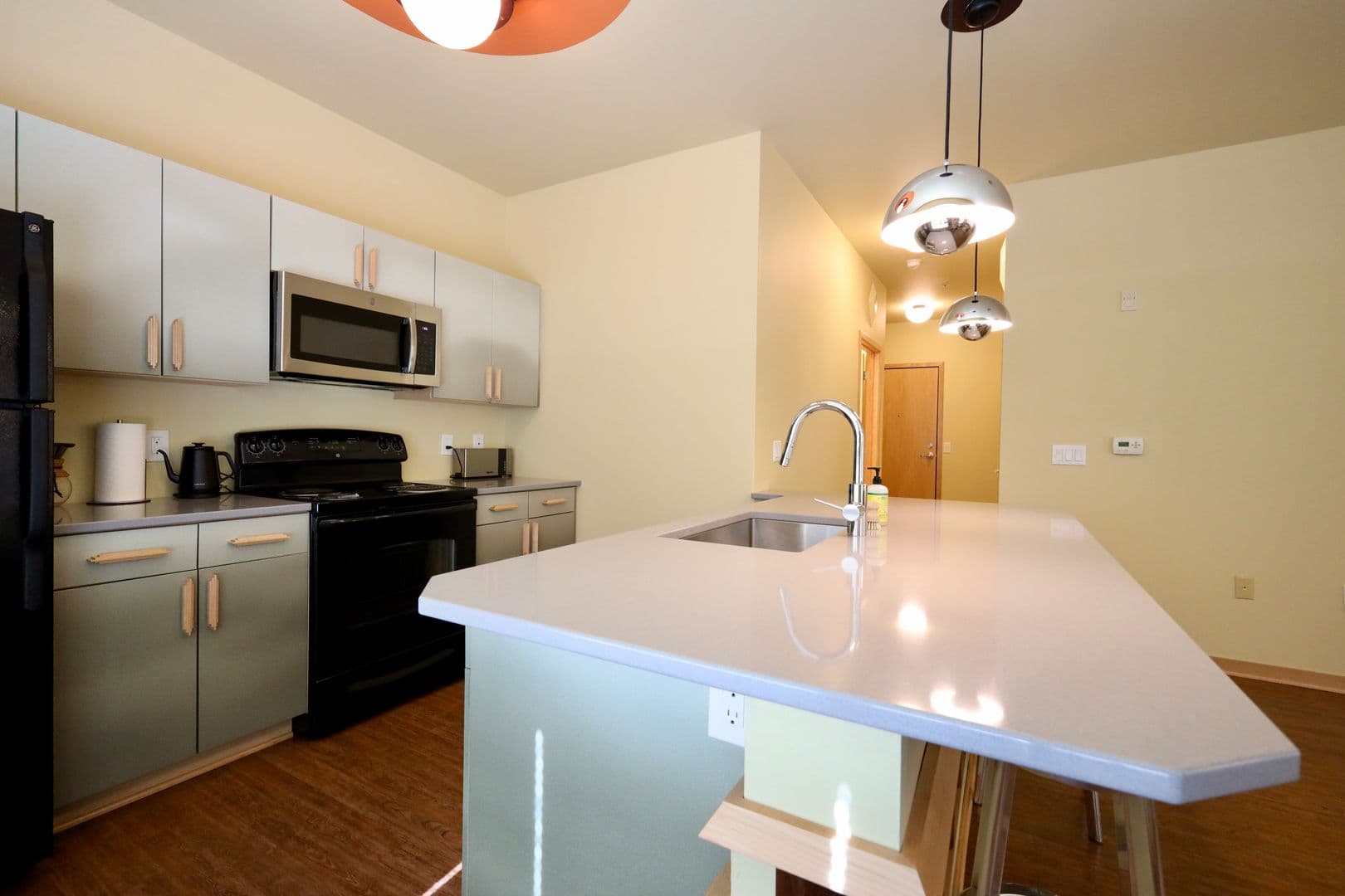 Madison Apartment: 525 East Main Street