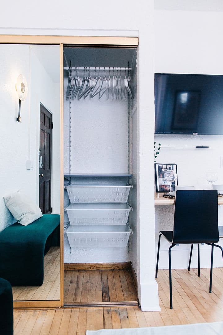 Madison Apartment: 723 Jenifer Street