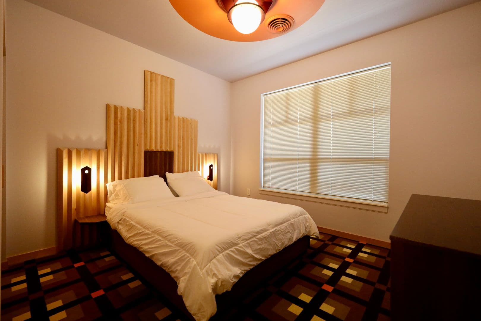 Madison Apartment: 525 East Main Street