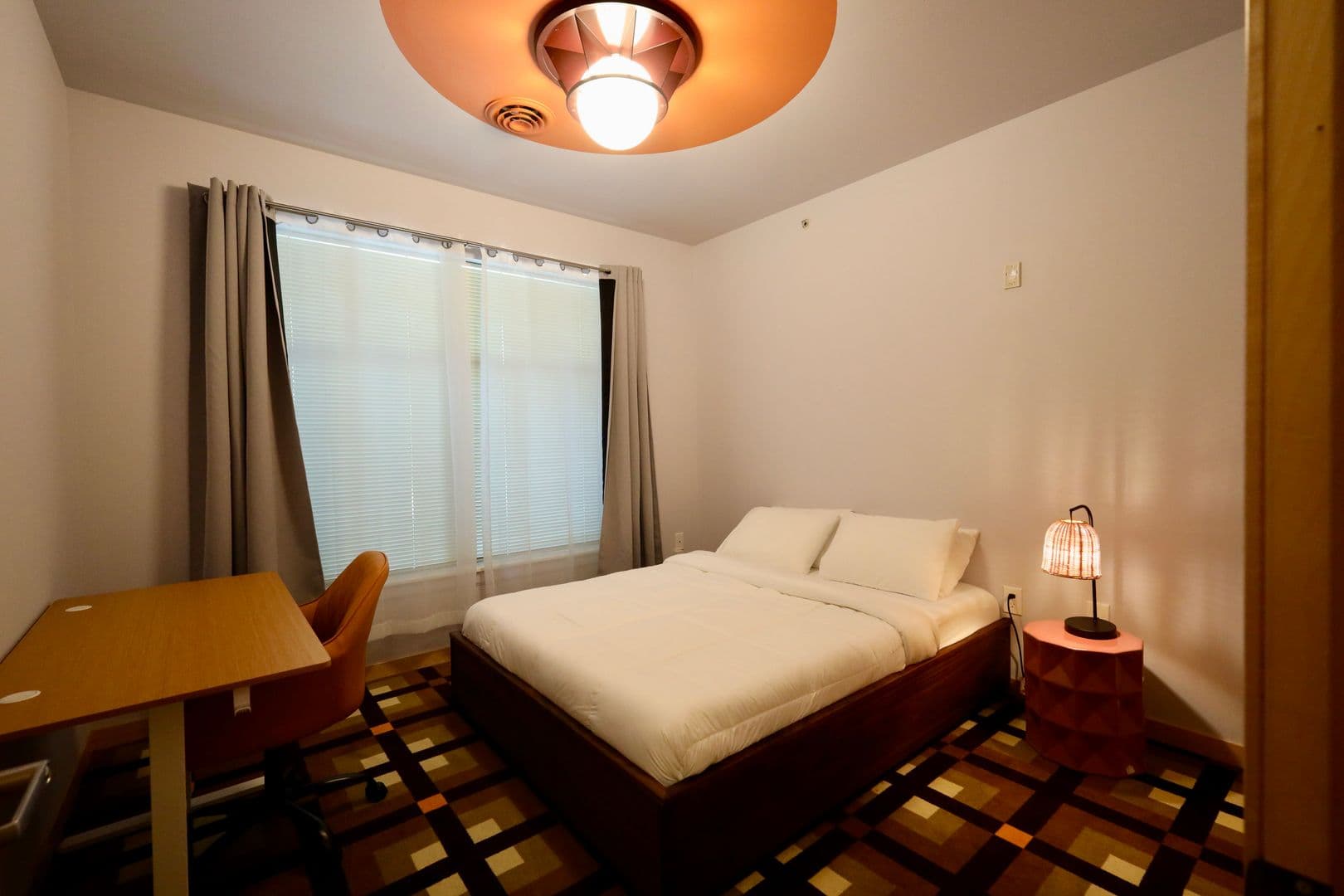 Madison Apartment: 525 East Main Street