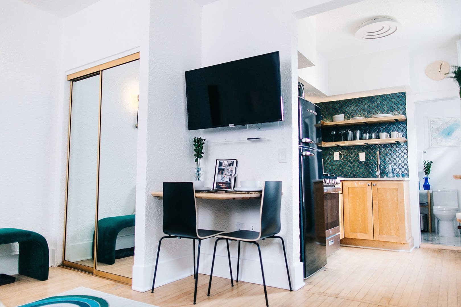 Madison Apartment: 723 Jenifer Street