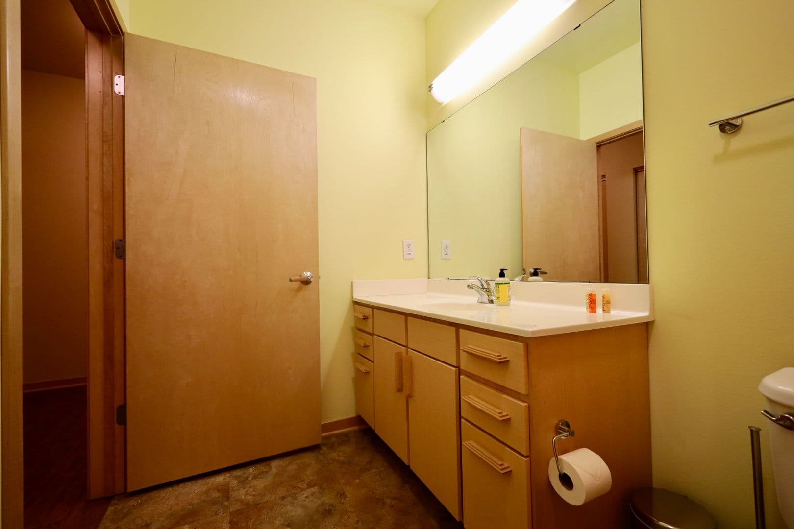 Madison Apartment: 525 East Main Street