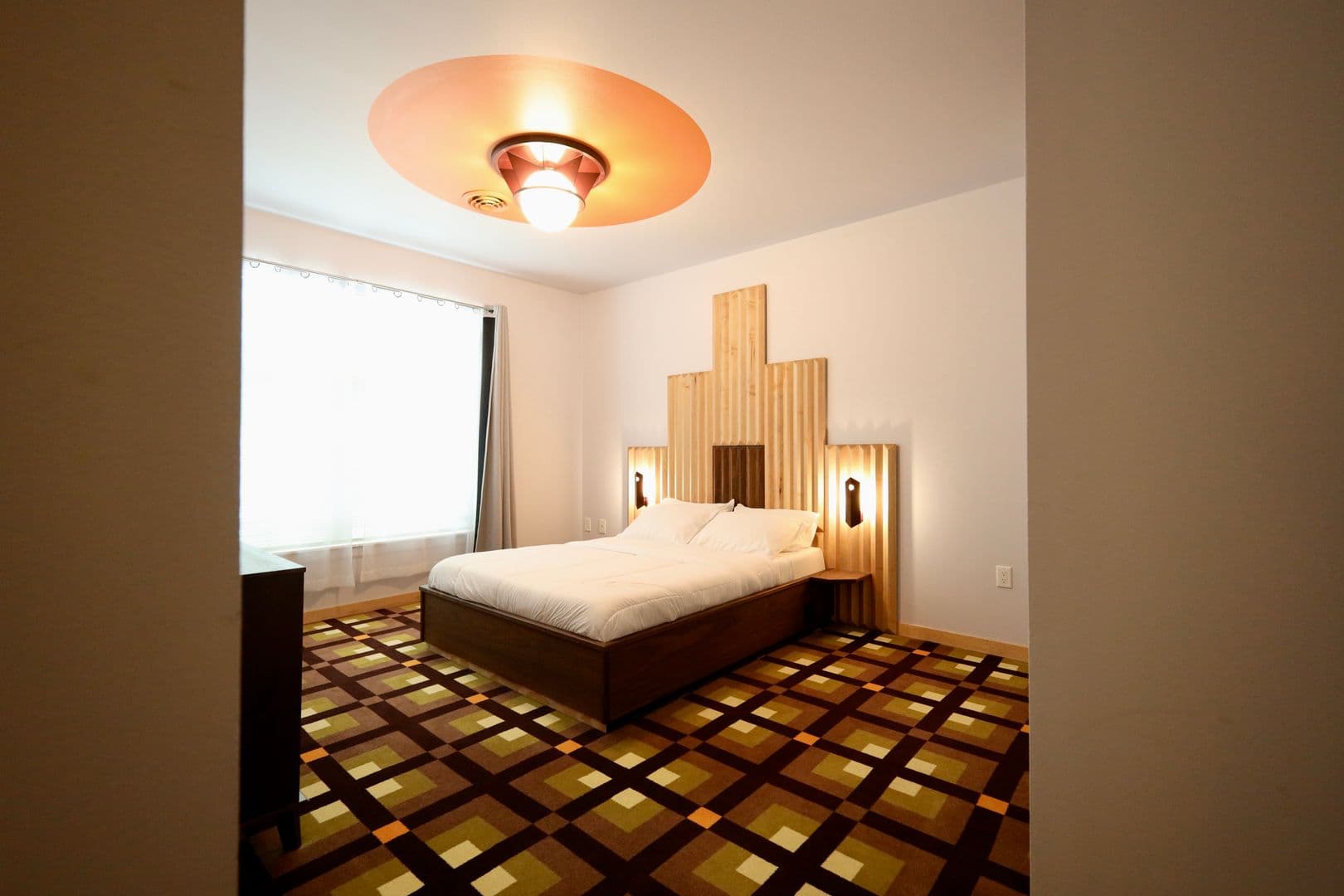 Madison Apartment: 525 East Main Street