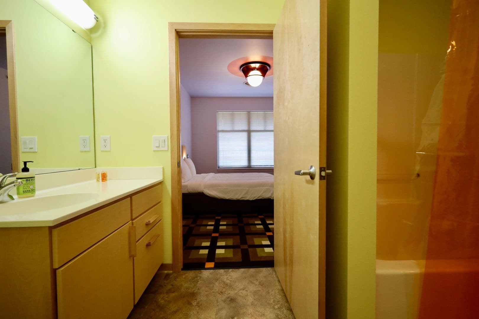 Madison Apartment: 525 East Main Street
