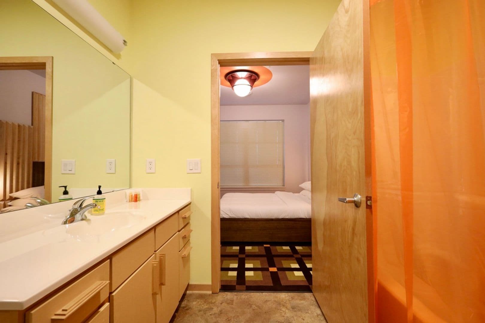 Madison Apartment: 525 East Main Street