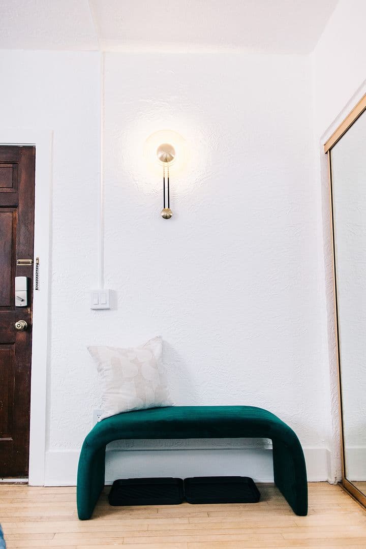 Madison Apartment: 723 Jenifer Street
