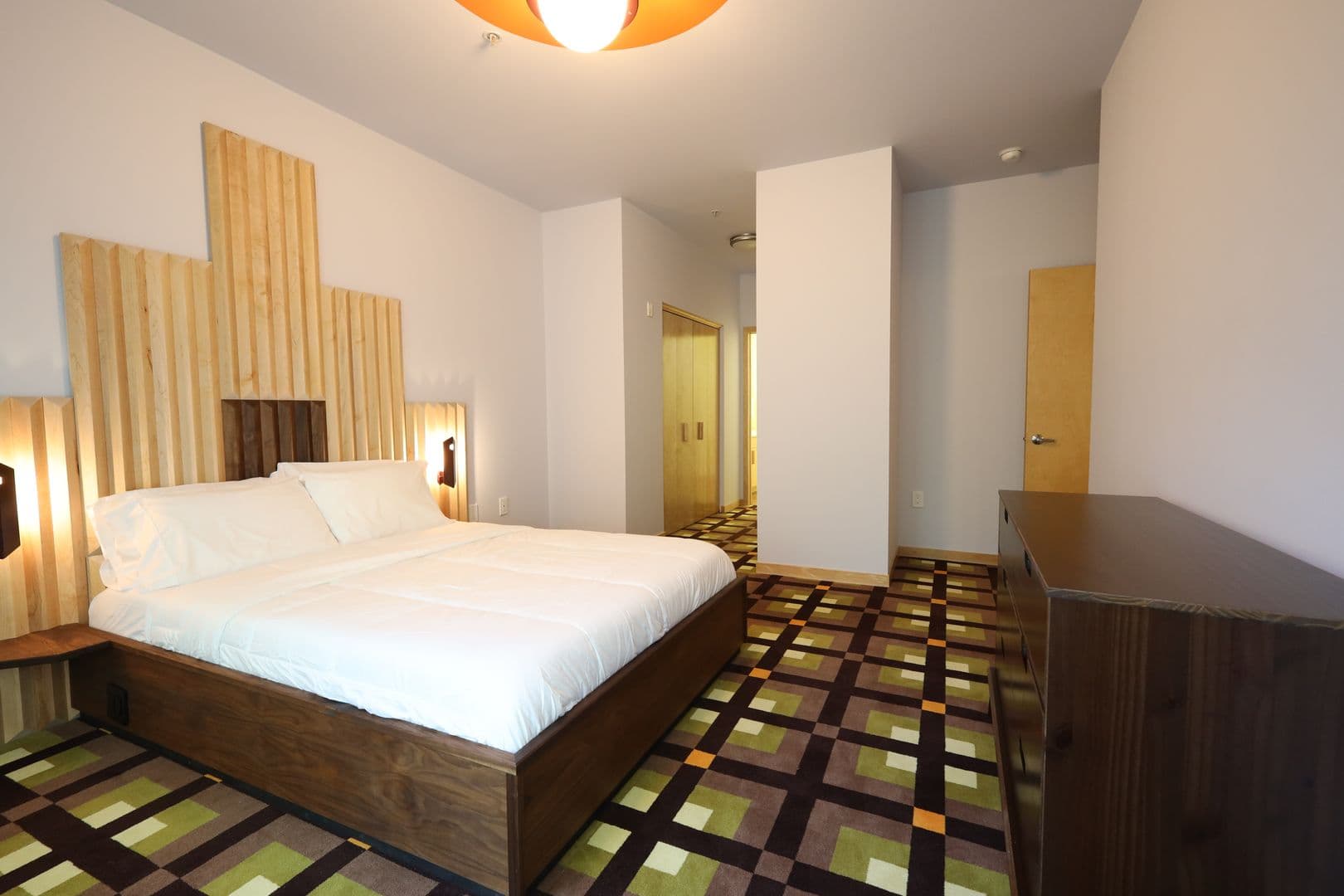 Madison Apartment: 525 East Main Street