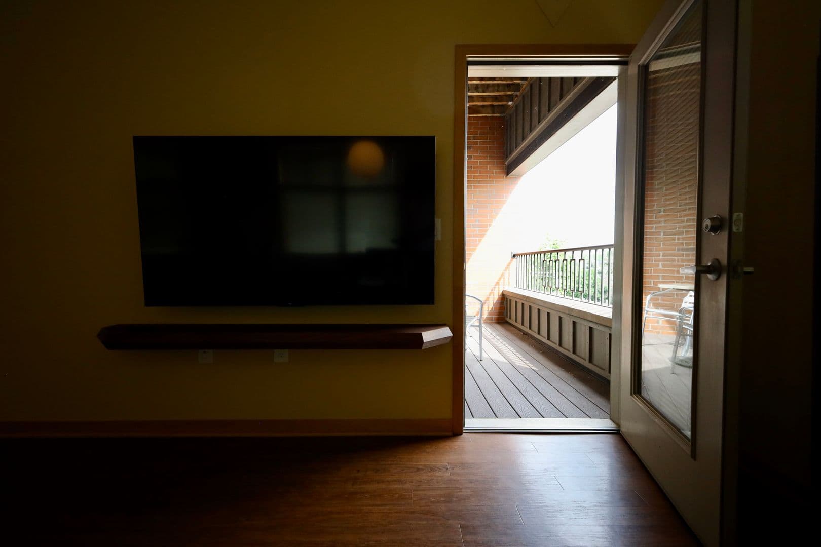 Madison Apartment: 525 East Main Street