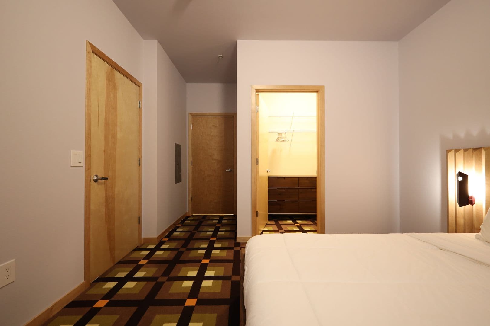 Madison Apartment: 525 East Main Street