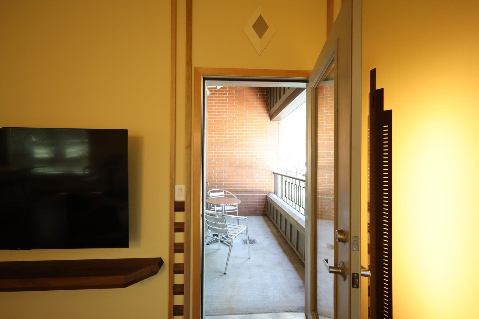 Madison Apartment: 525 East Main Street