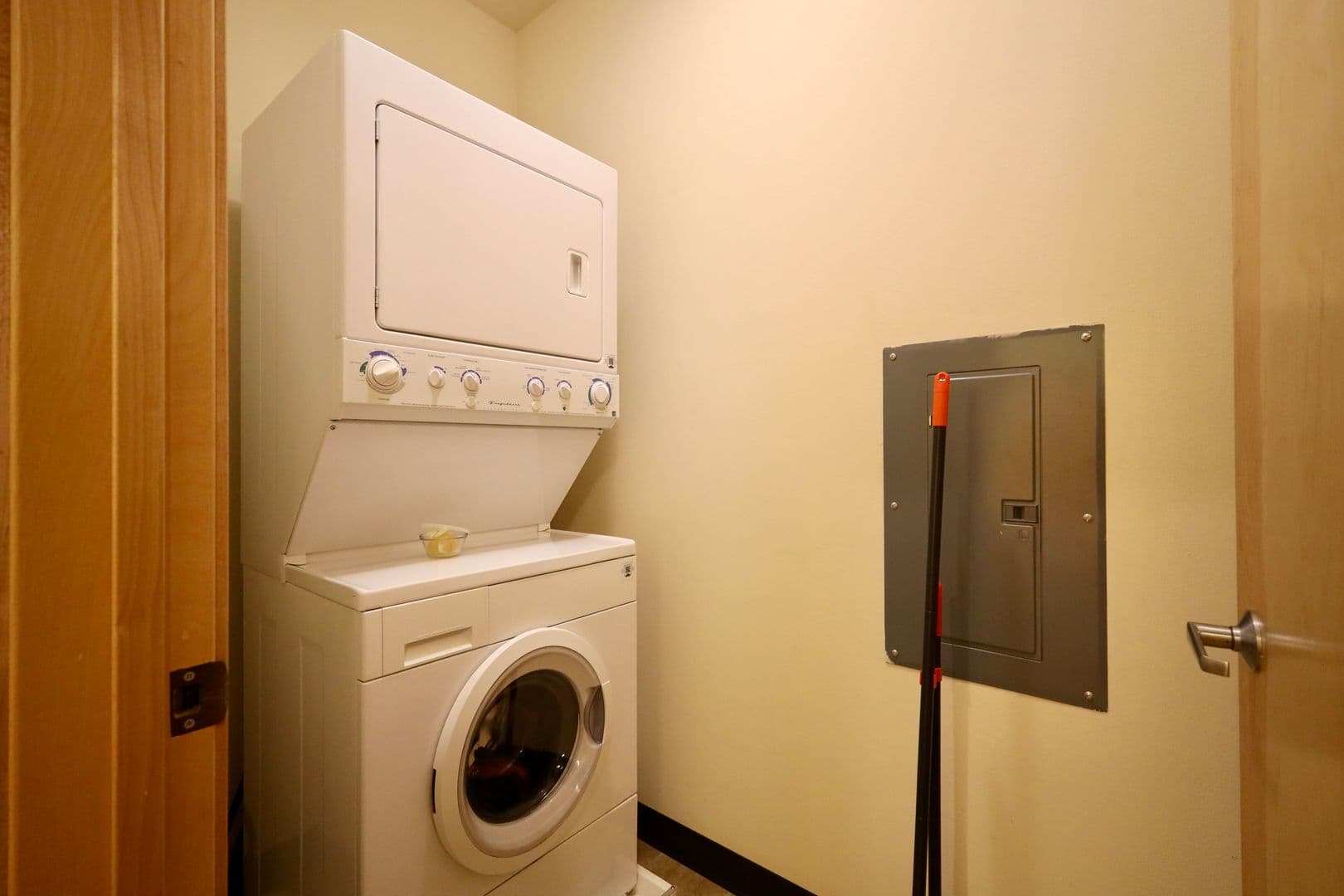 Madison Apartment: 525 East Main Street