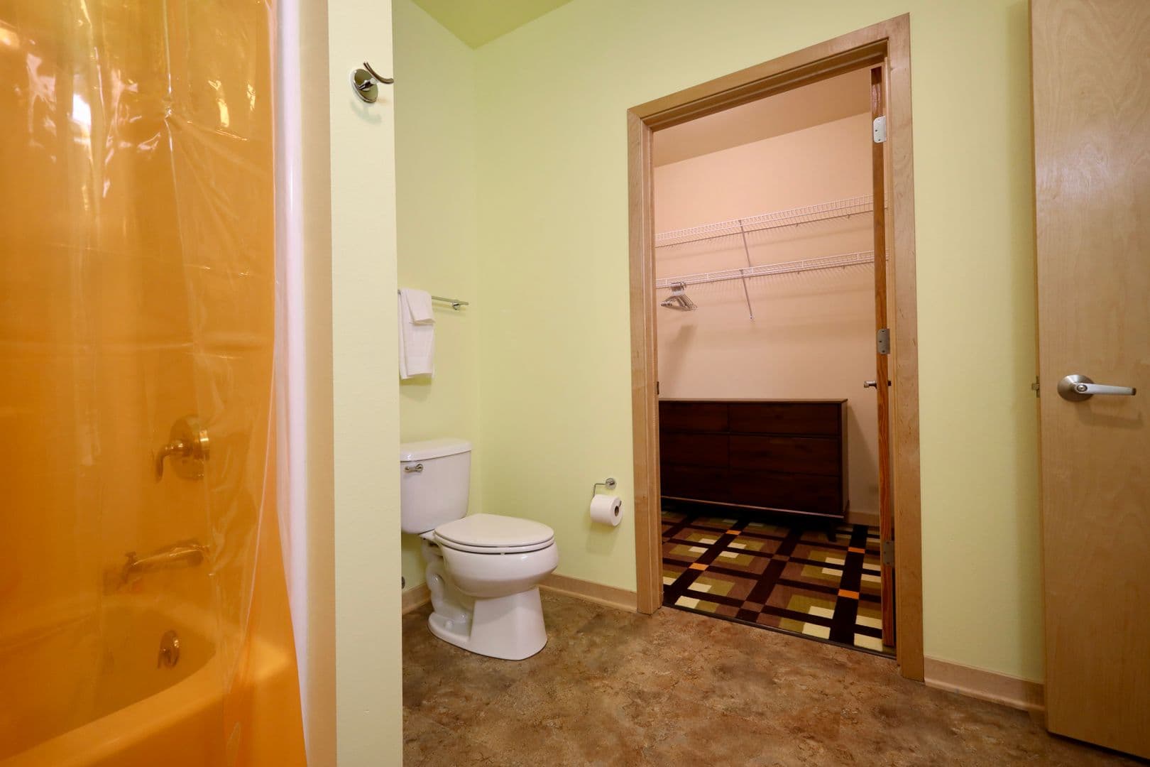 Madison Apartment: 525 East Main Street