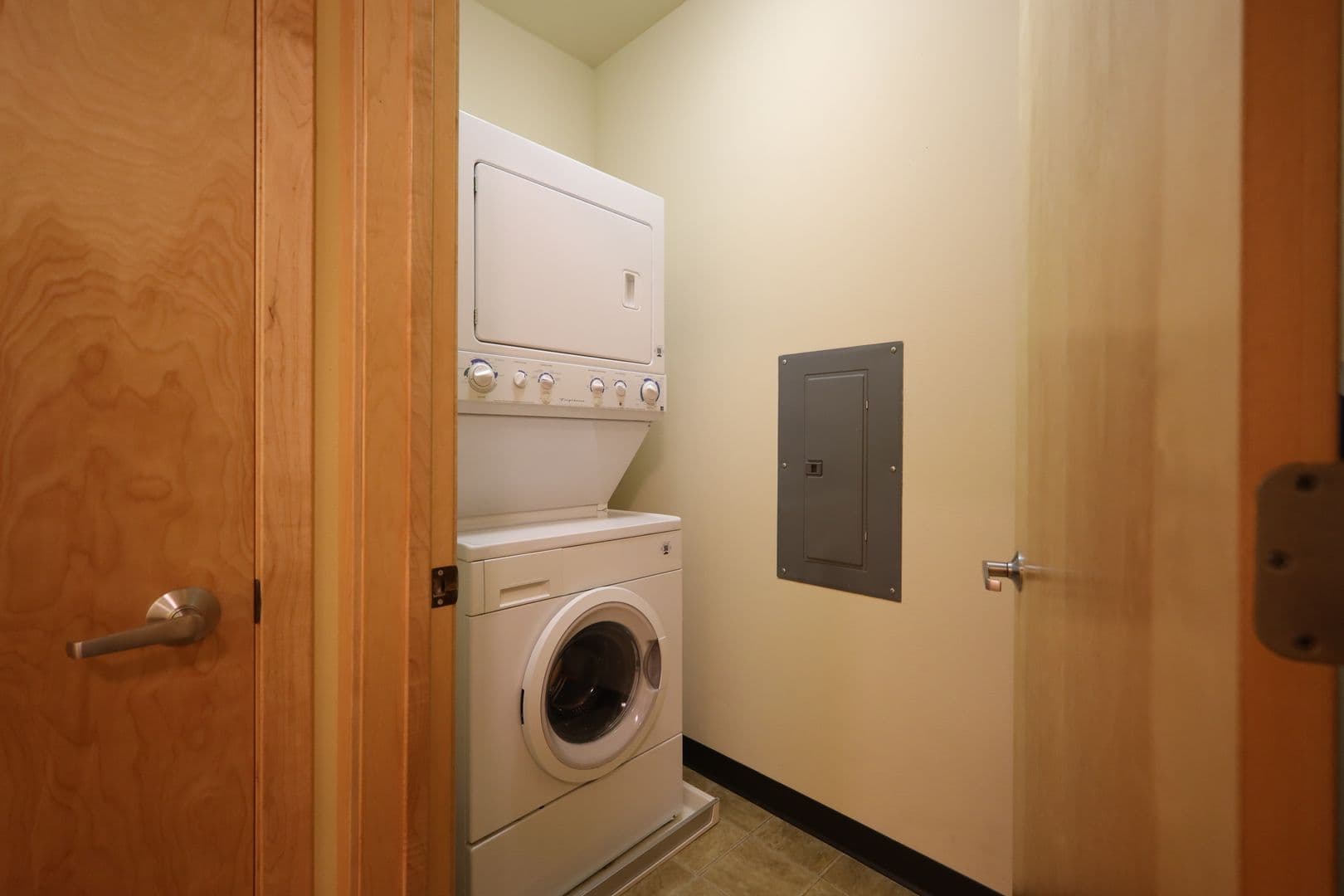 Madison Apartment: 525 East Main Street