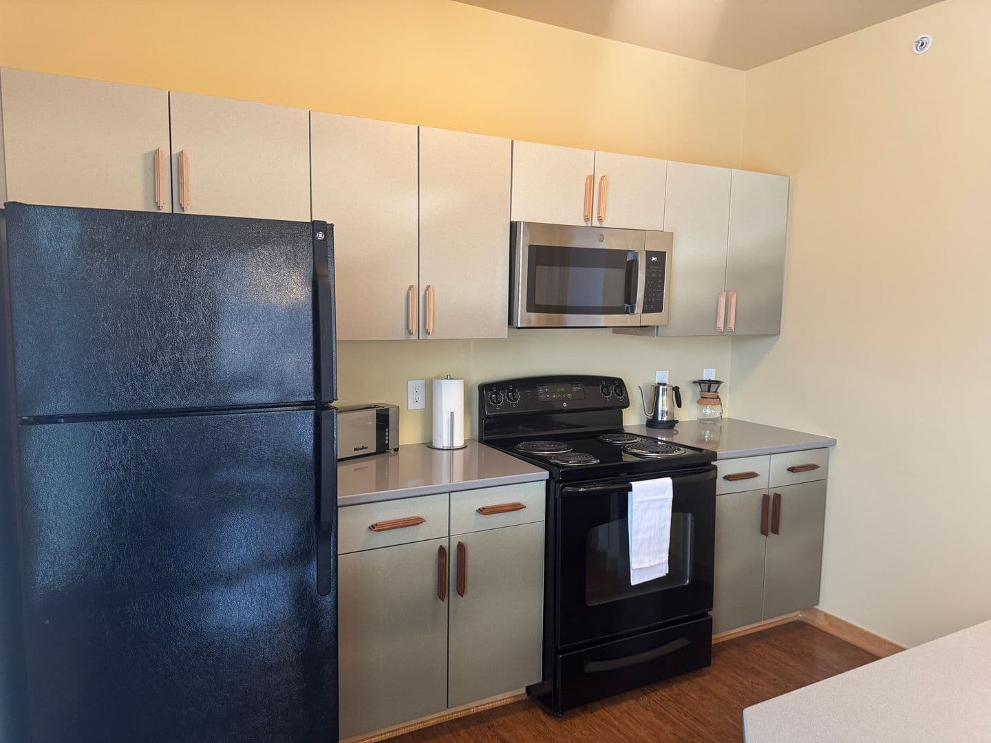 Madison Apartment: 525 East Main Street
