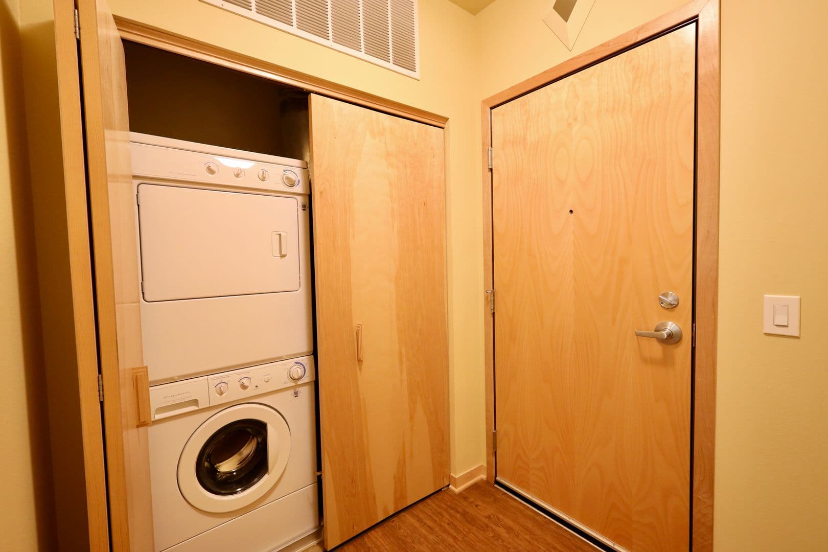 Madison Apartment: 525 East Main Street