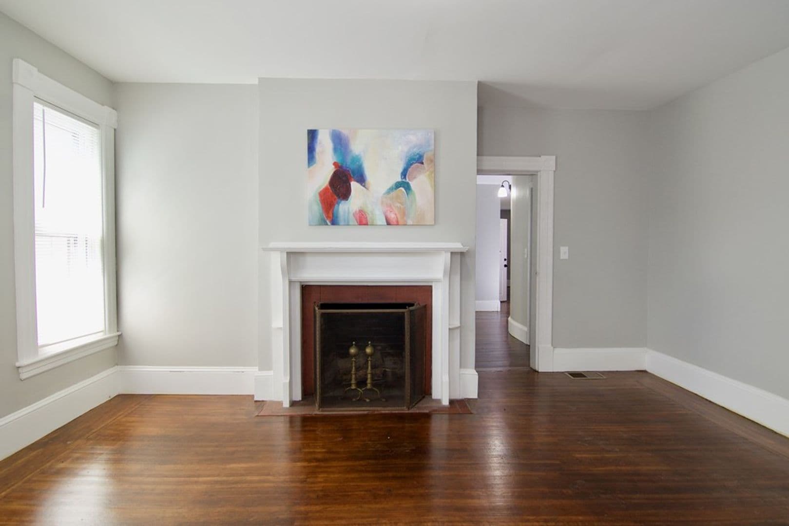 Springfield Apartment: 56 Mulberry St