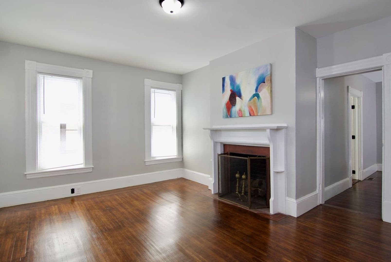 Springfield Apartment: 56 Mulberry St