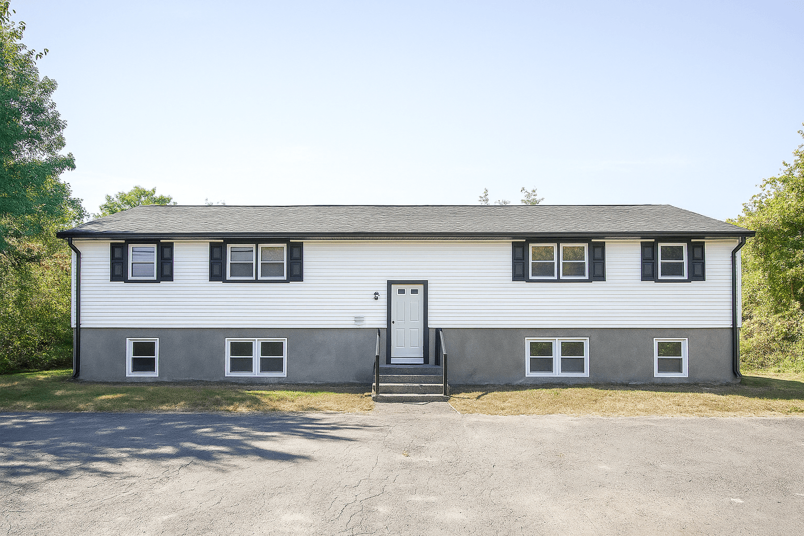 Agawam Apartment: 98 N Alhambra Cir+