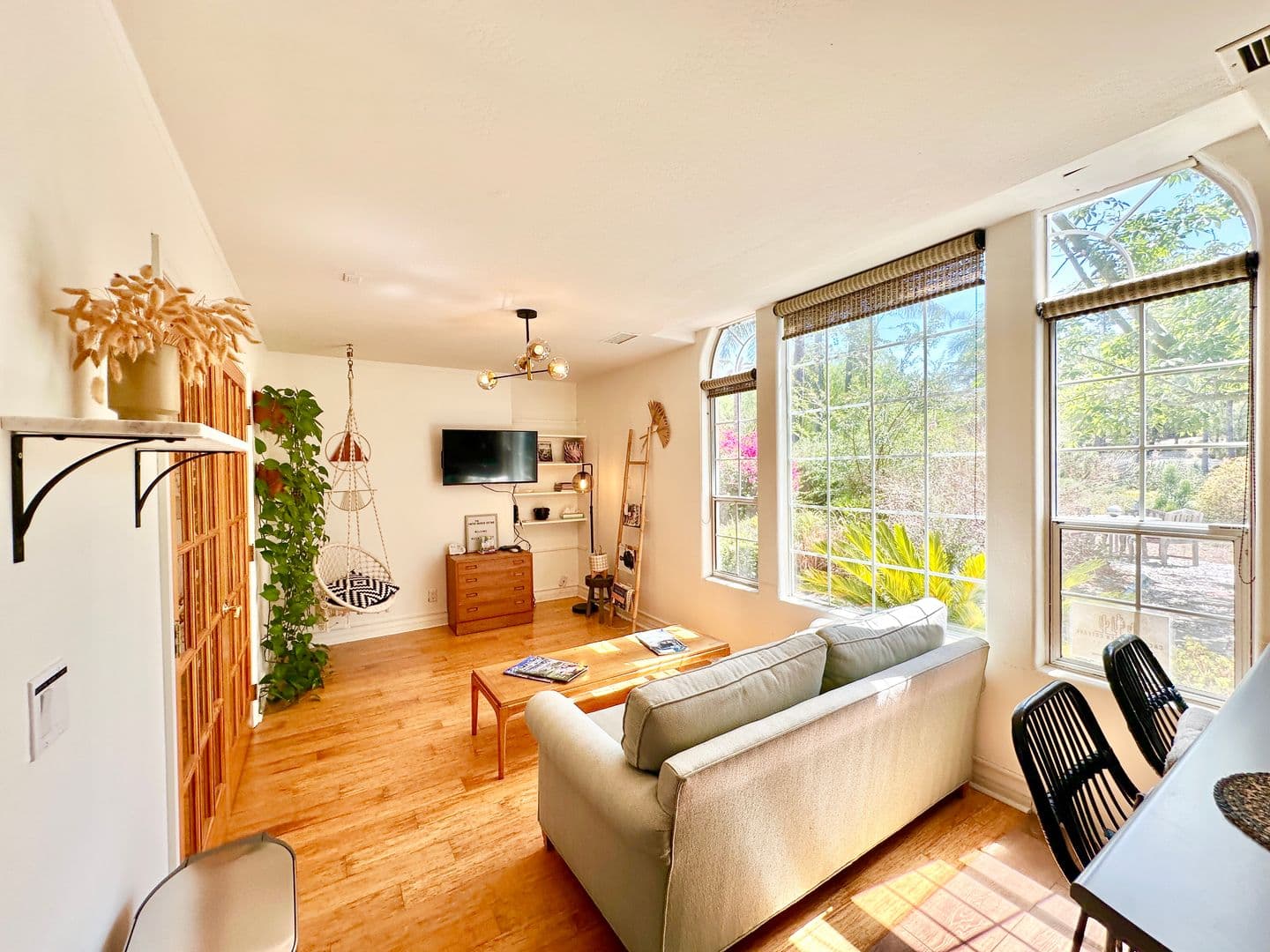 Fallbrook House: 3548 Rosa Way (Guest House)