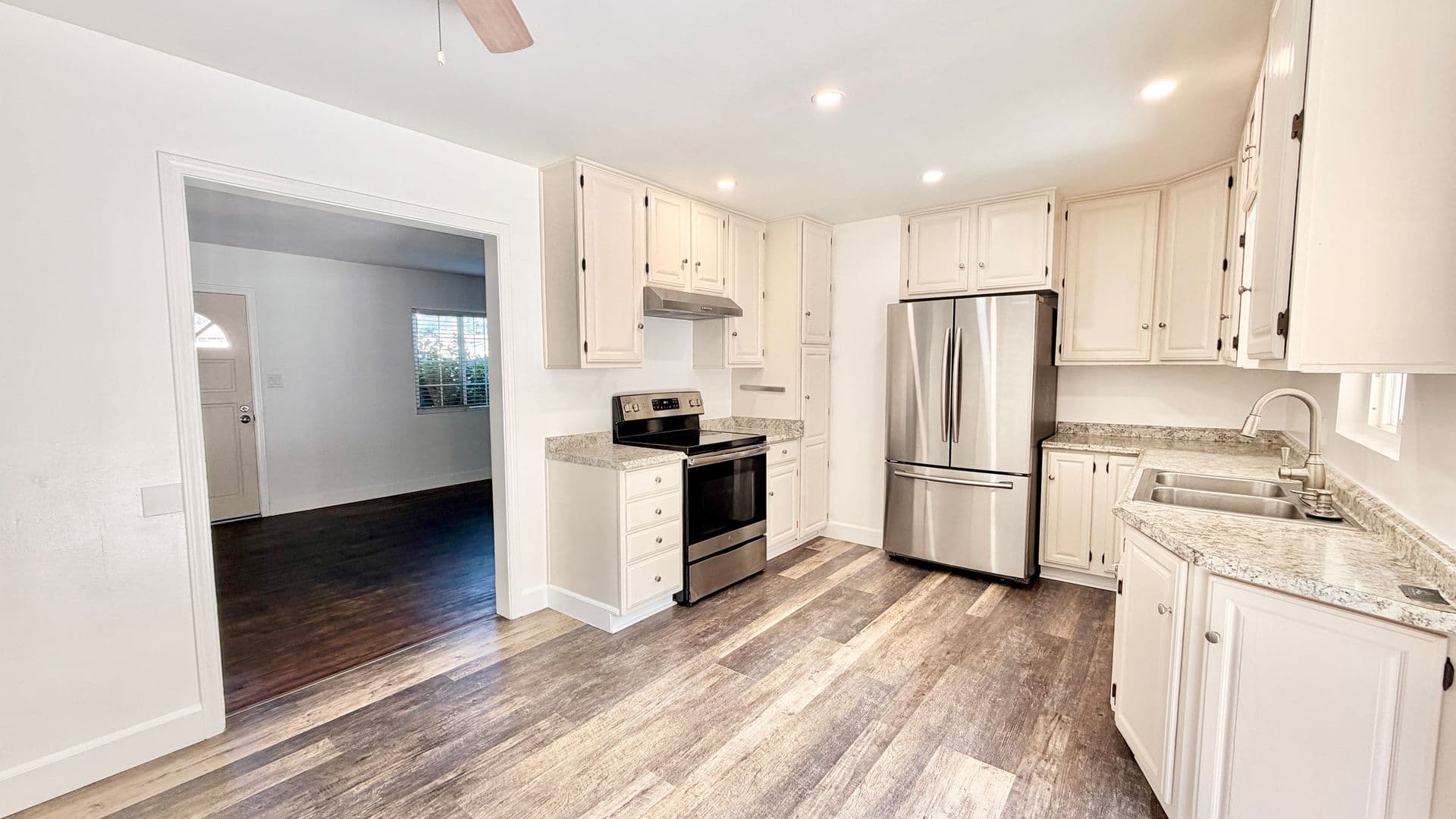 Fallbrook House: 1280 Alturas Road