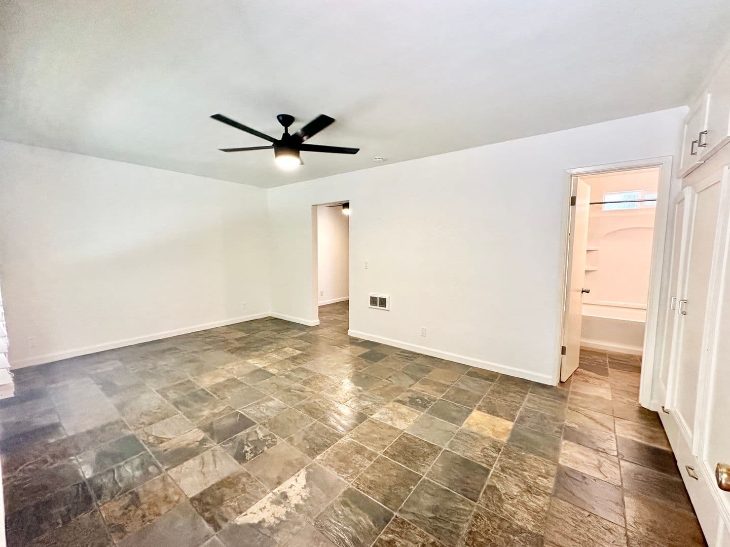 Fallbrook House: 2510 Live Oak Park Road - Unit #3
